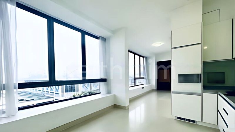 2 Bed Condo for Sale in  Harbour Suites - Image 2